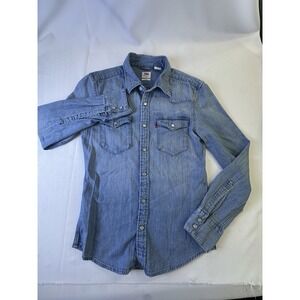 Levis Denim Shirt Womens Slim SIZE XS Blue Sawtooth Pearl Snap Red Tab Western